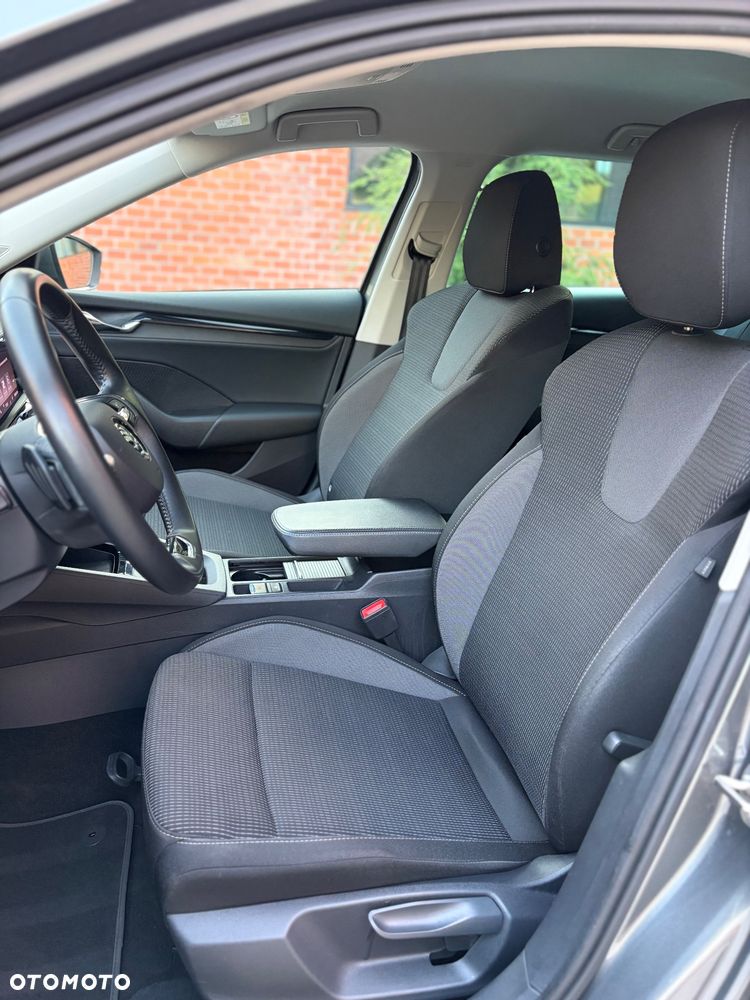 Skoda Octavia 2.0 TDI Ambition DSG - 22