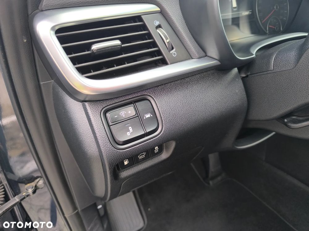 Kia Optima Plug-in Hybrid - 27