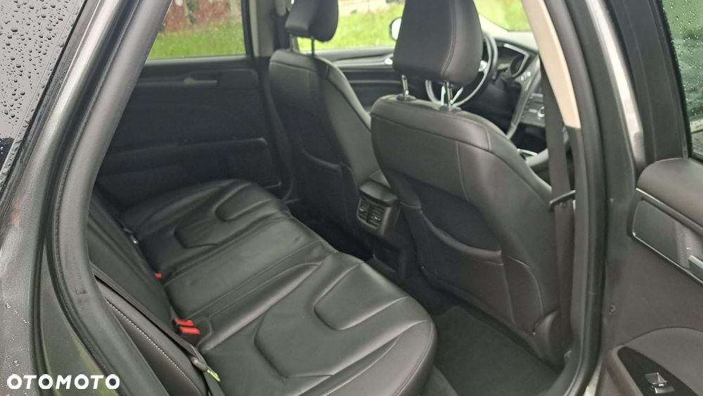 Ford Mondeo 2.0 TDCi Titanium PowerShift - 12