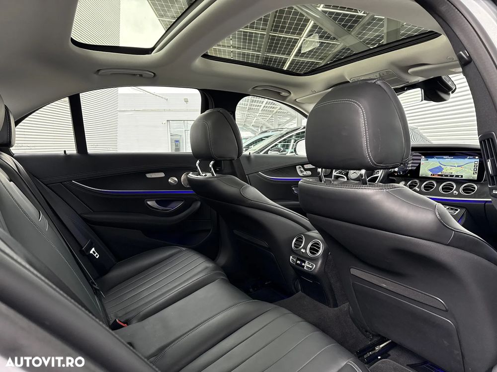 Mercedes-Benz E E 300e 4Matic 9G-Tronic Exclusive - 30