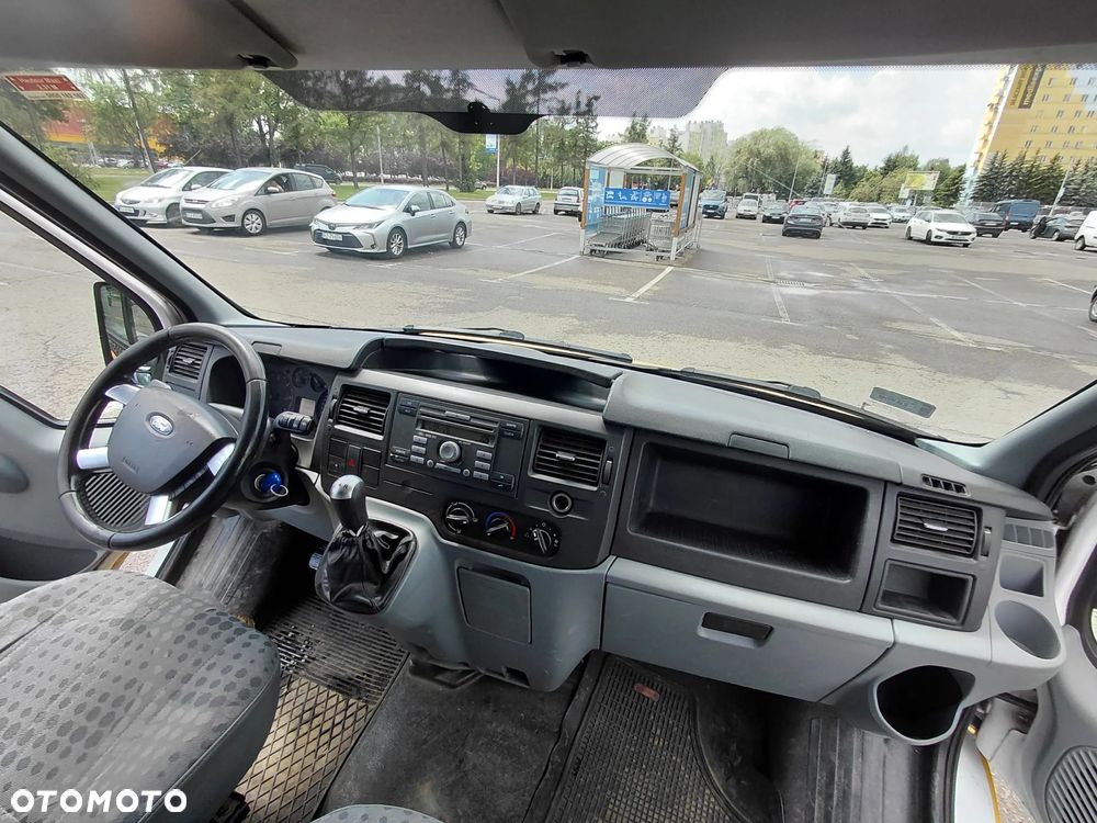 Ford Transit - 10