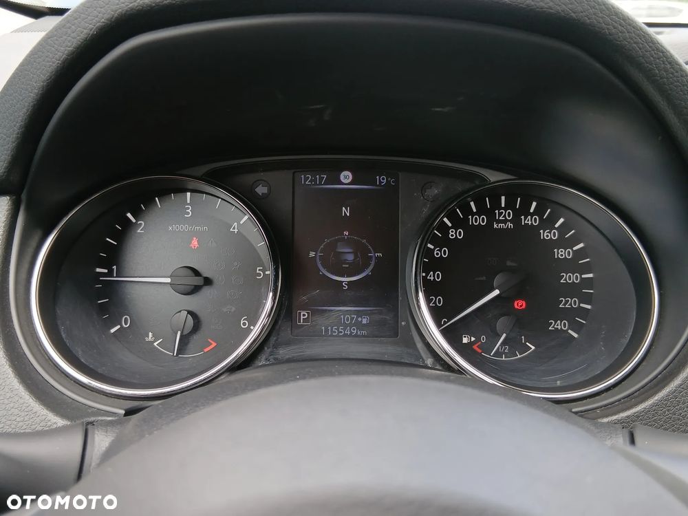 Nissan X-Trail - 8