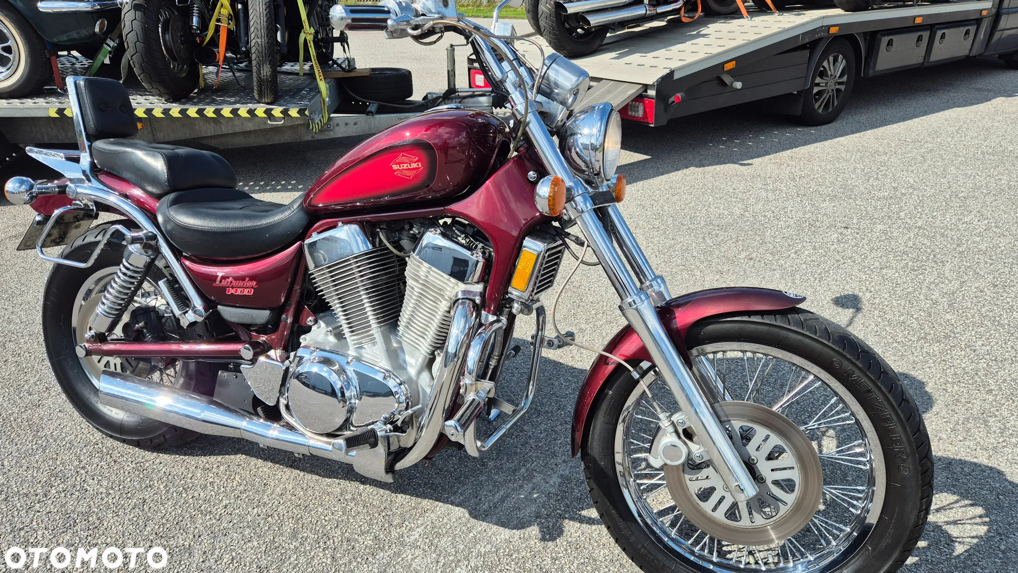 Suzuki Intruder - 3