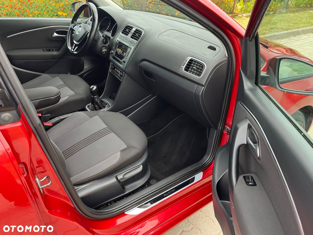 Volkswagen Polo 1.2 TSI Blue Motion Technology Allstar - 28
