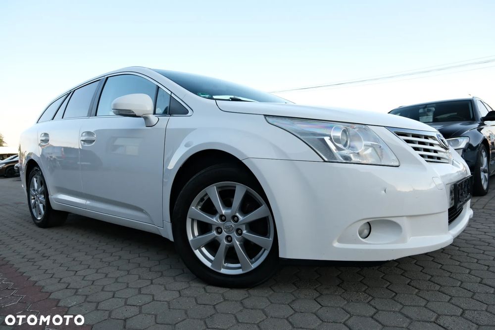 Toyota Avensis 1.8 Luna - 21