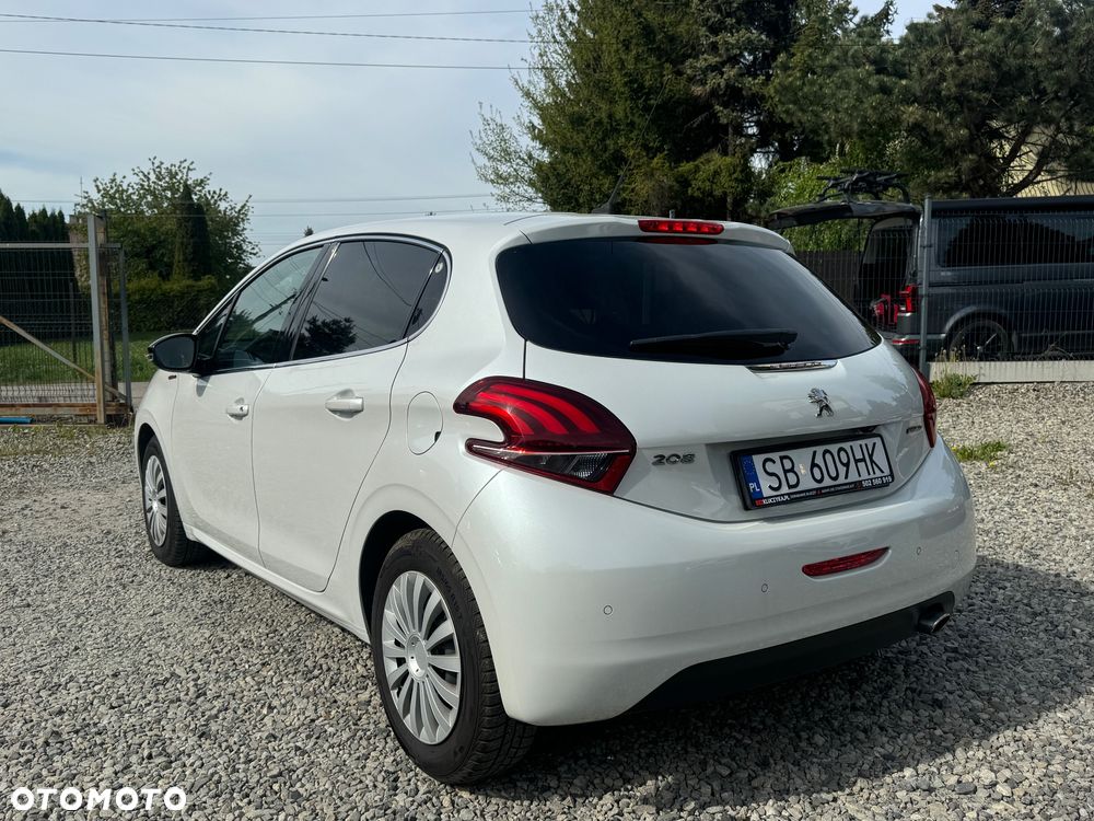 Peugeot 208 PureTech 110 Stop & Start Allure - 10