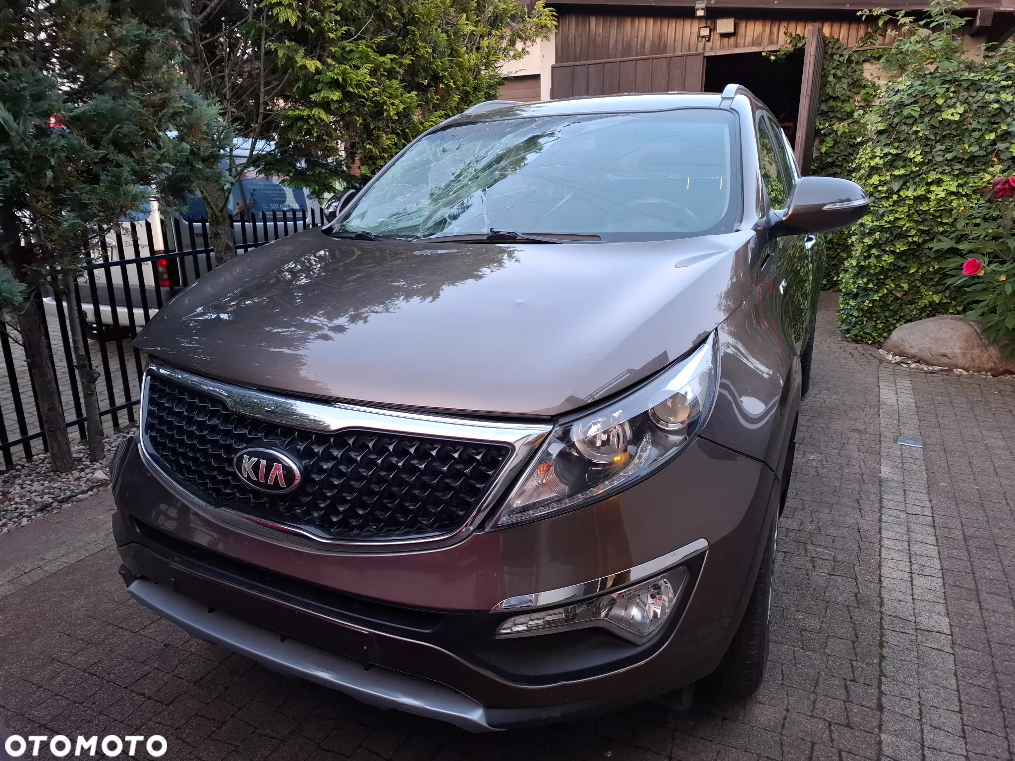 Kia Sportage 2.0 CRDI 4WD Automatik Dream-Team Edition - 2