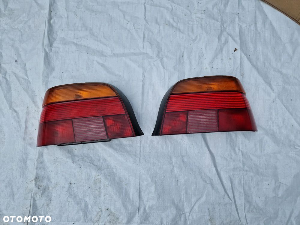 BMW E39 sedan Lampy tylne komplet oryginały - 1