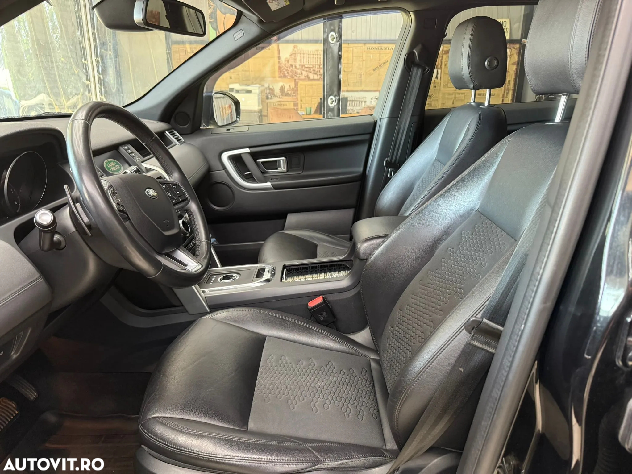 Land Rover Discovery Sport - 18