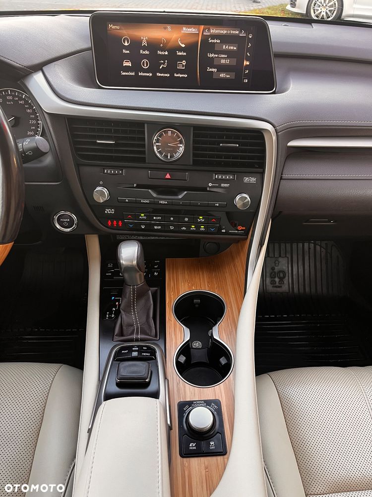 Lexus RX 450h Prestige - 32