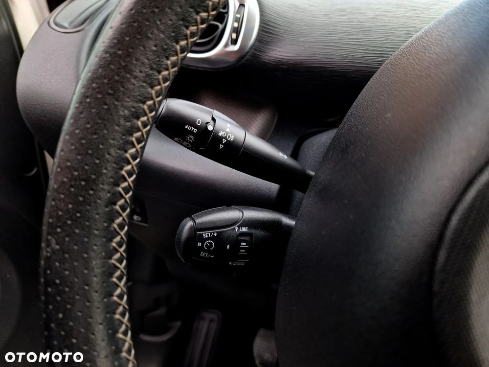 Citroën C3 Picasso 1.6i Exclusive - 27