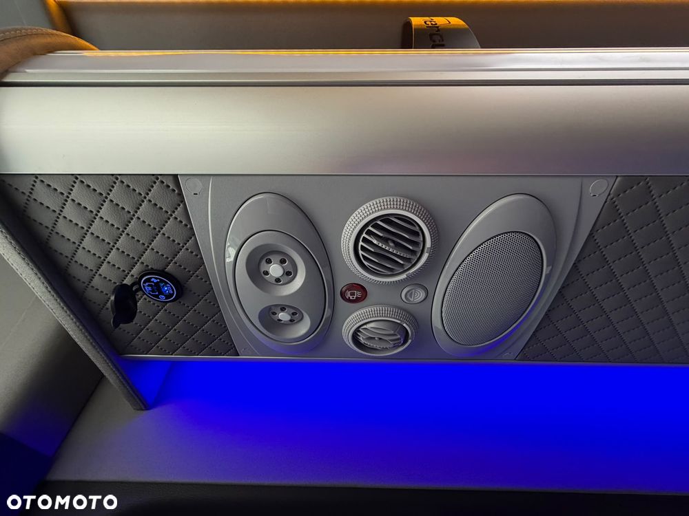 Mercedes-Benz Sprinter 519 - 26