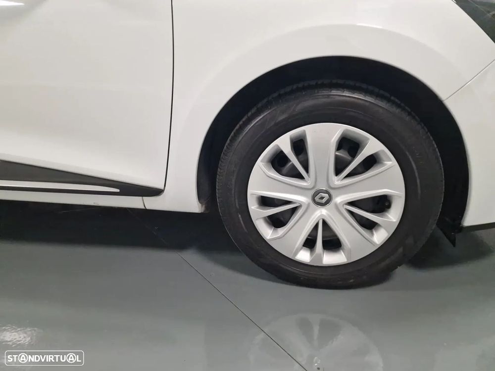 Renault Clio - 26