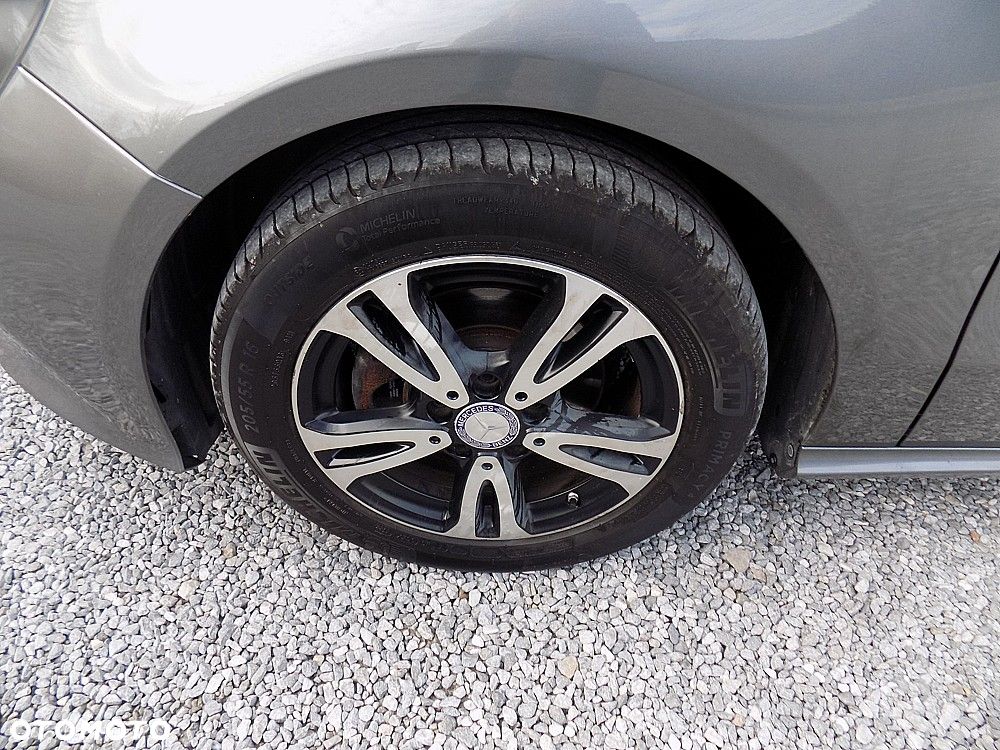 Mercedes-Benz Klasa A 180 CDI (BlueEFFICIENCY) Style - 23