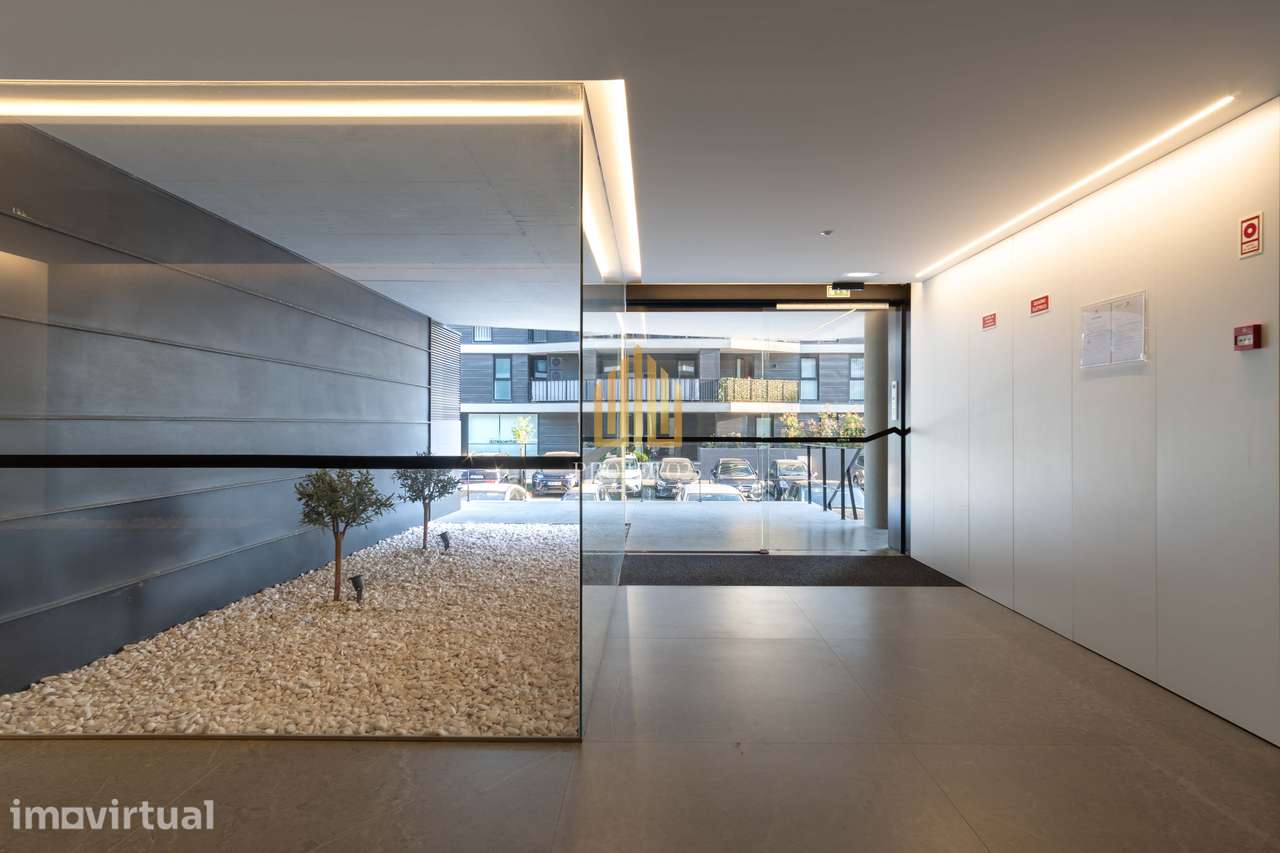 Luxuoso T2 Green Terrace, com grande varanda, zonas verdes e jardins. - Grande imagem: 4/44