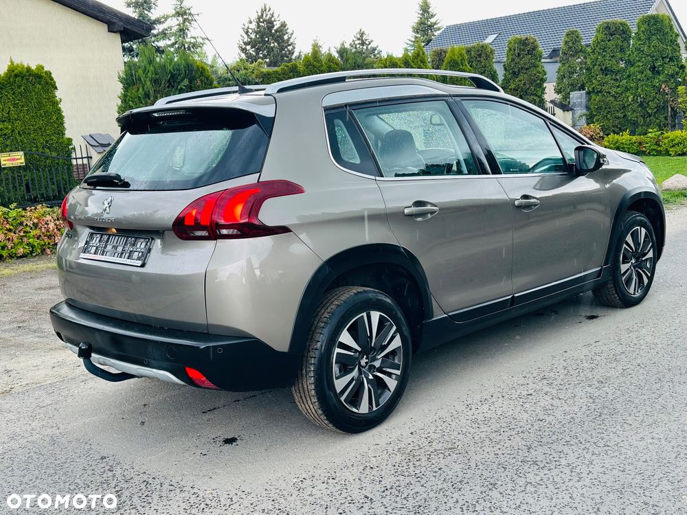 Peugeot 2008 BlueHDi 100 STOP & START Allure - 6