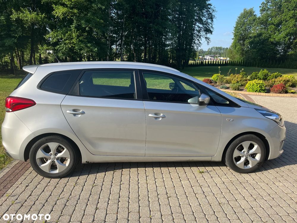 Kia Carens 1.7 CRDi L - 5
