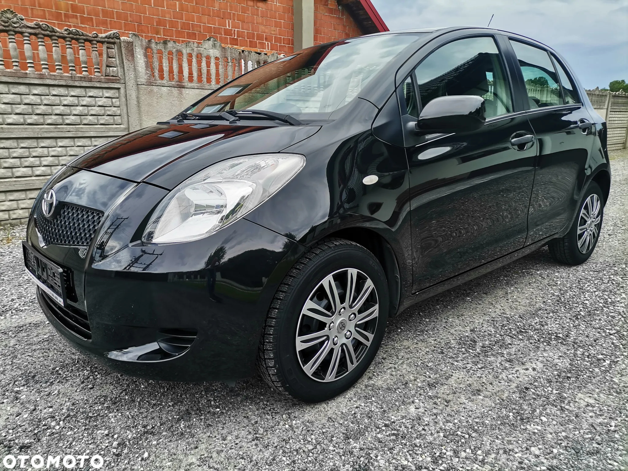 Toyota Yaris 1.3 VVT-i Sol - 19