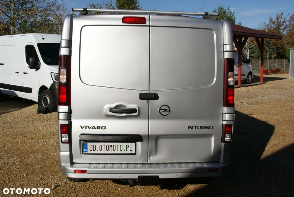 Opel Vivaro - 8