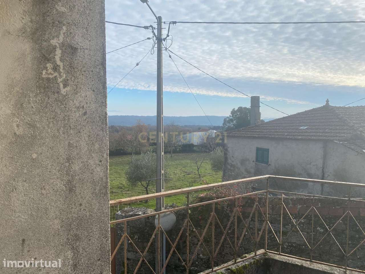 Casa para reconstruir em Aldeia típica do Concelho - Grande imagem: 2/10