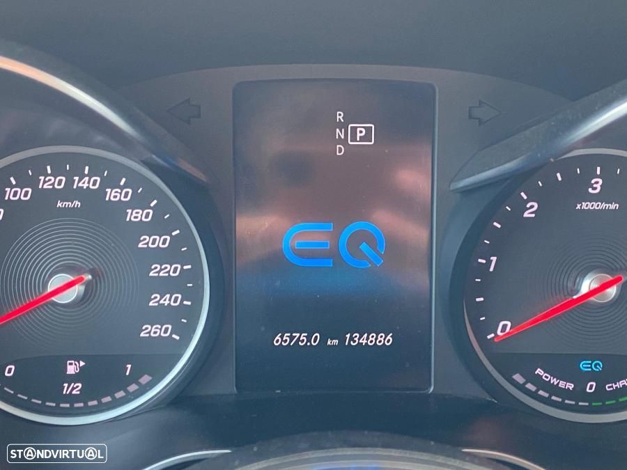 Mercedes-Benz GLC 300 e Coupe 4Matic - 11