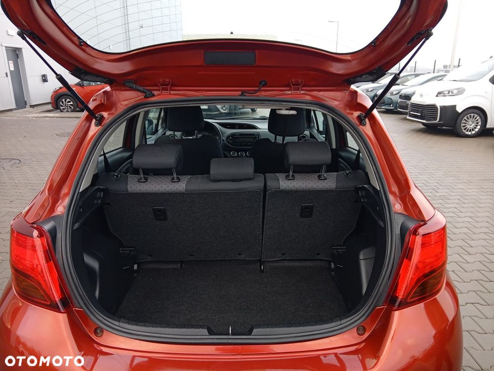 Toyota Yaris - 12