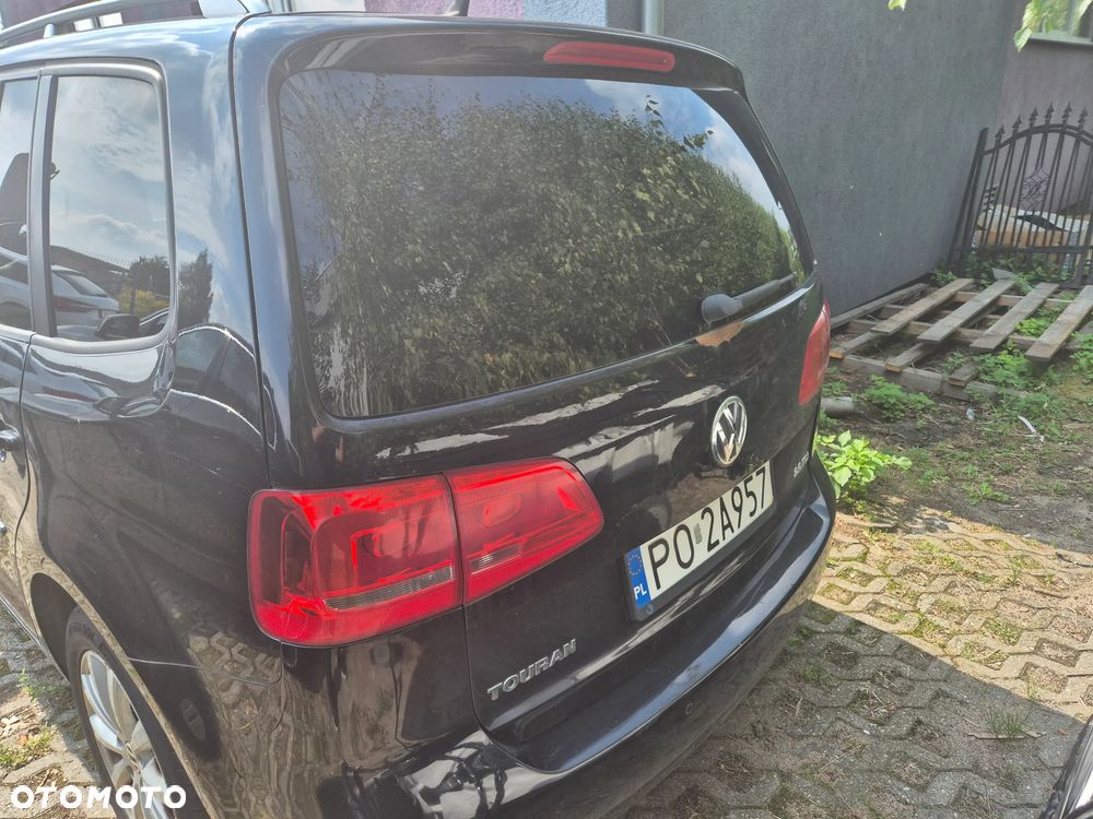 Volkswagen Touran 2.0 TDI DPF Highline - 8