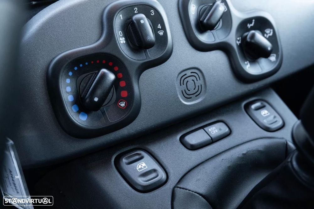 Fiat Panda 1.0 Hybrid Cross - 16