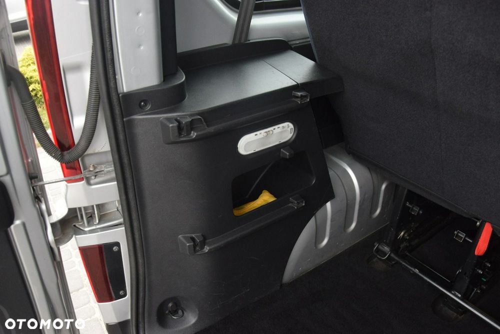 Renault Trafic - 19