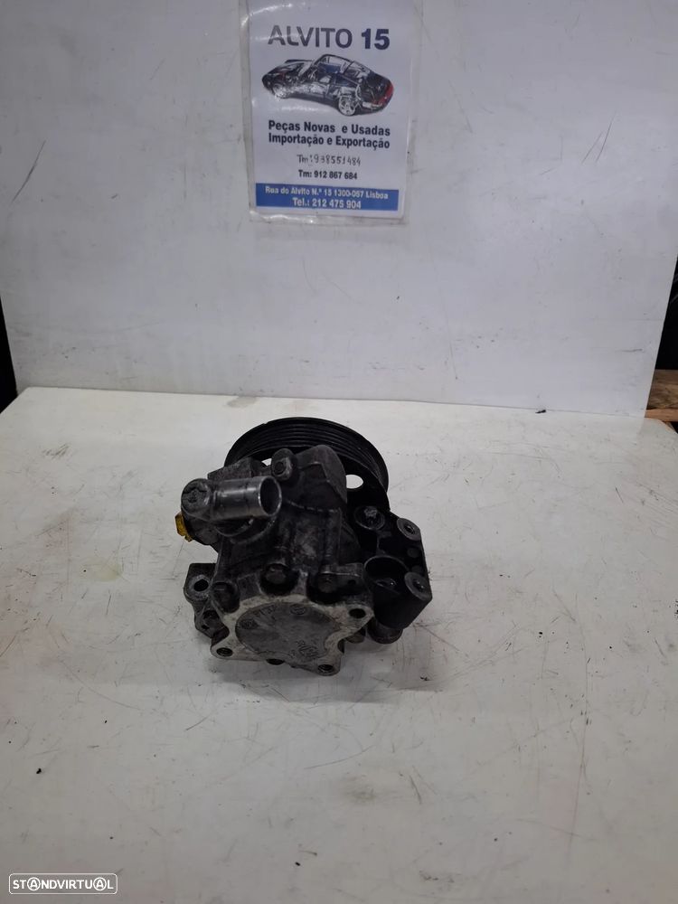 Bomba direção assistida Mecedes w203 2.2 cdi - 3