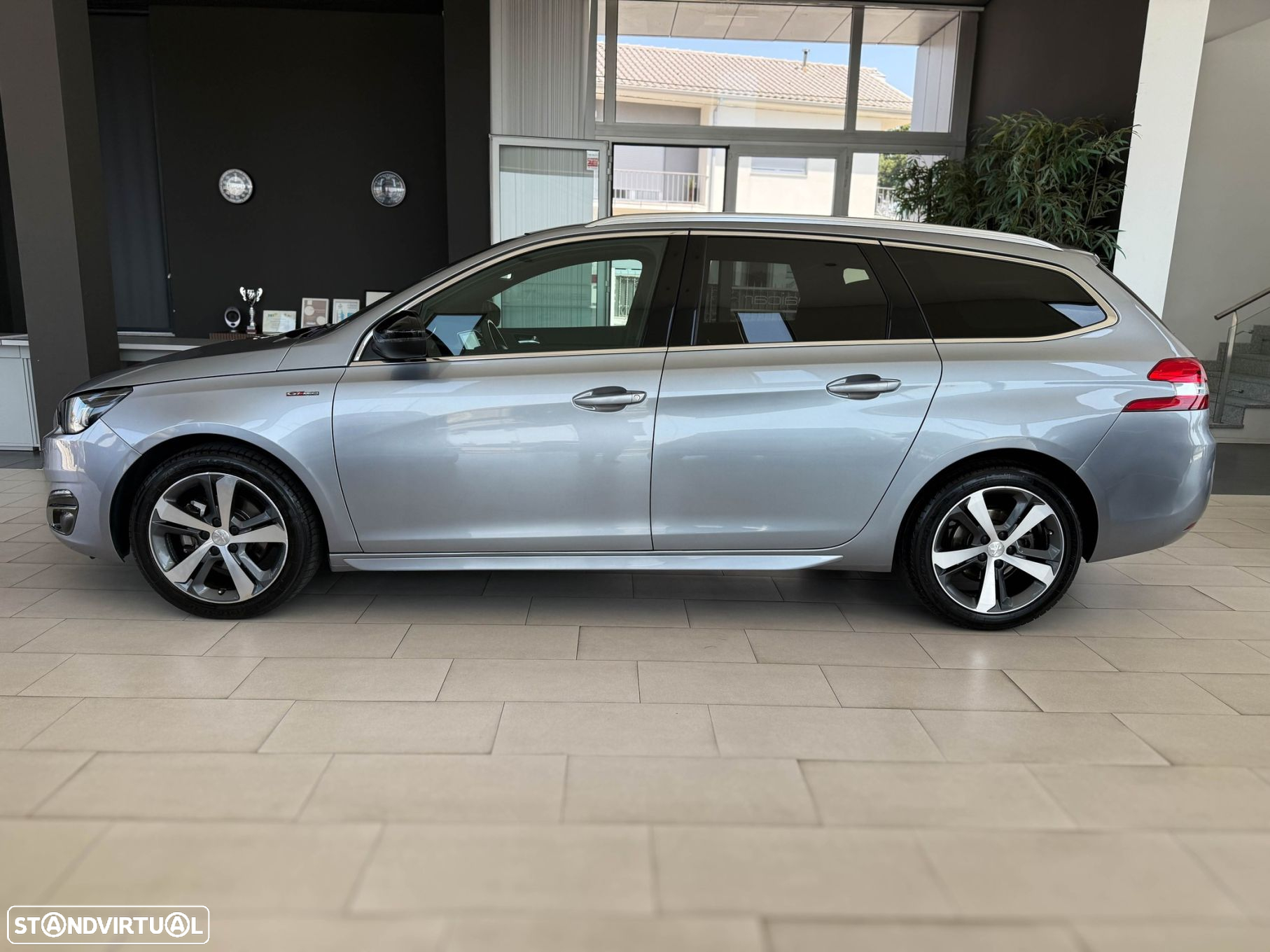 Peugeot 308 SW 1.6 BlueHDi GT Line - 31