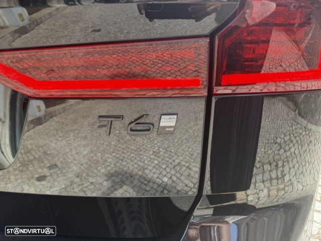 Volvo XC 60 2.0 T6 PHEV Black Edition AWD - 6