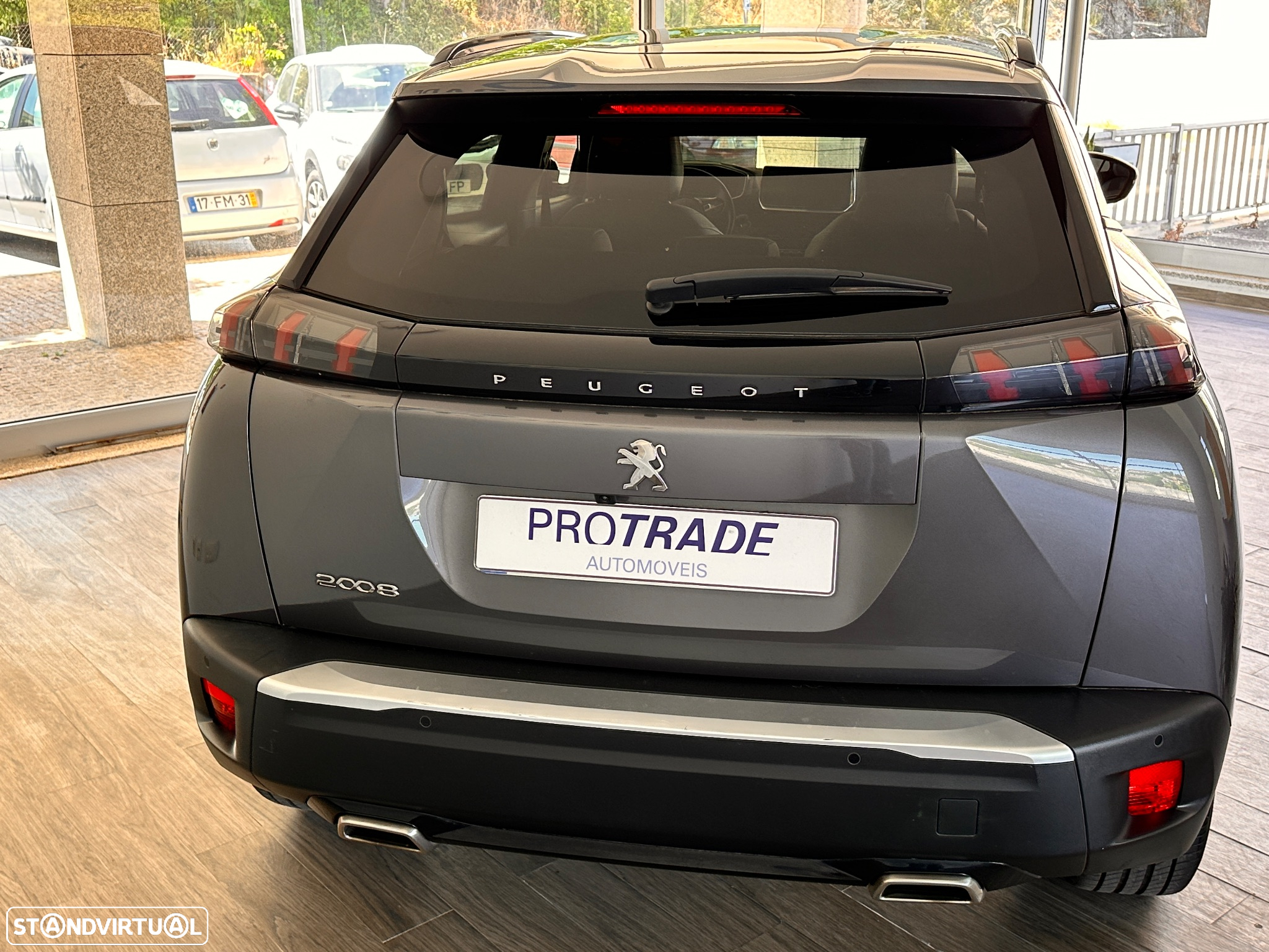 Peugeot 2008 PureTech 130 EAT8 Allure - 11