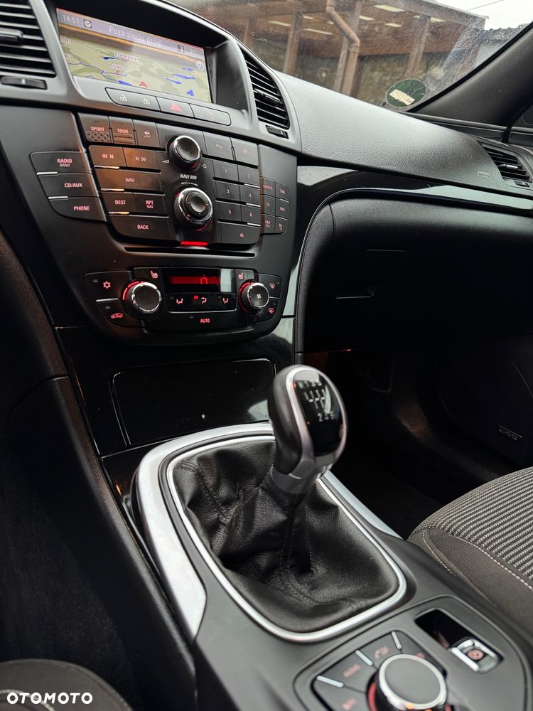 Opel Insignia 2.0 CDTI - 11