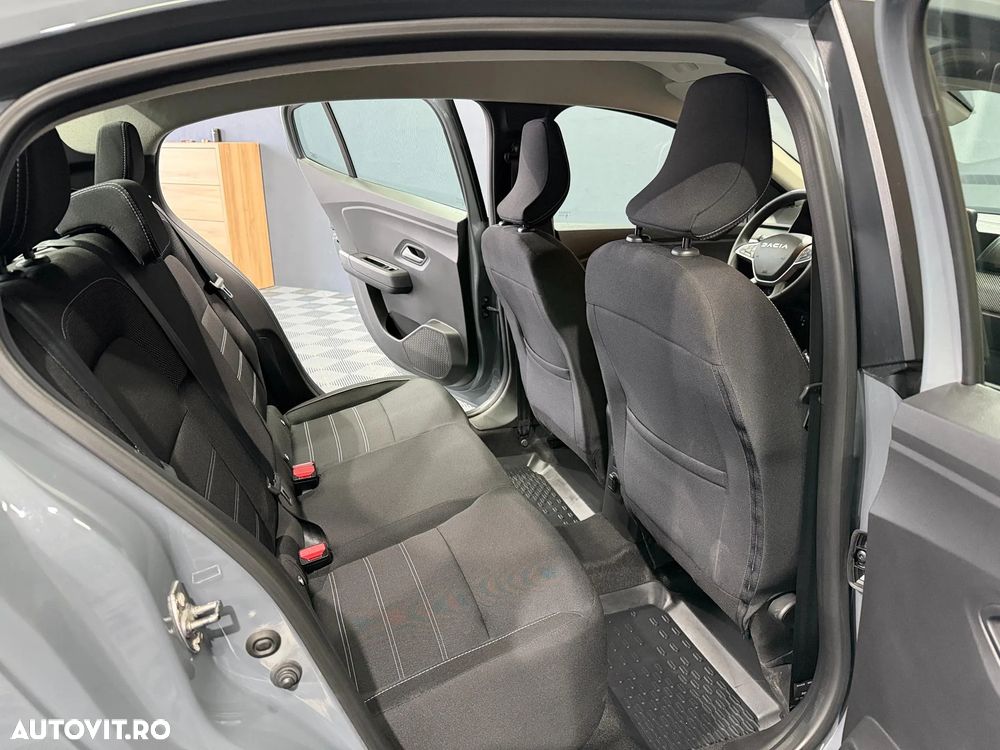 Dacia Logan TCe 90 MT6 Journey - 18