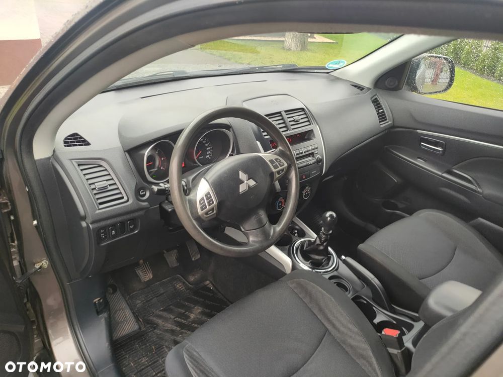 Mitsubishi ASX 1.8 DI-D 2WD Inform - 34