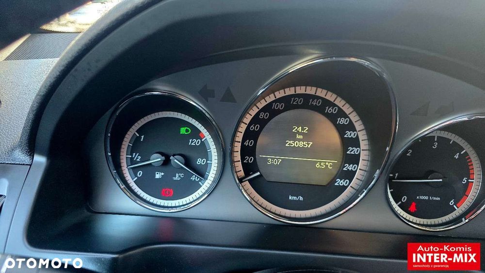 Mercedes-Benz Klasa C 250 CDI Avantgarde Edition - 26