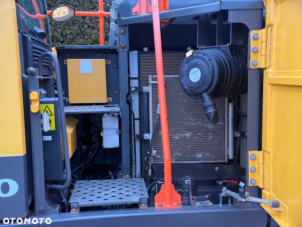 Volvo EC 140 EL - 21