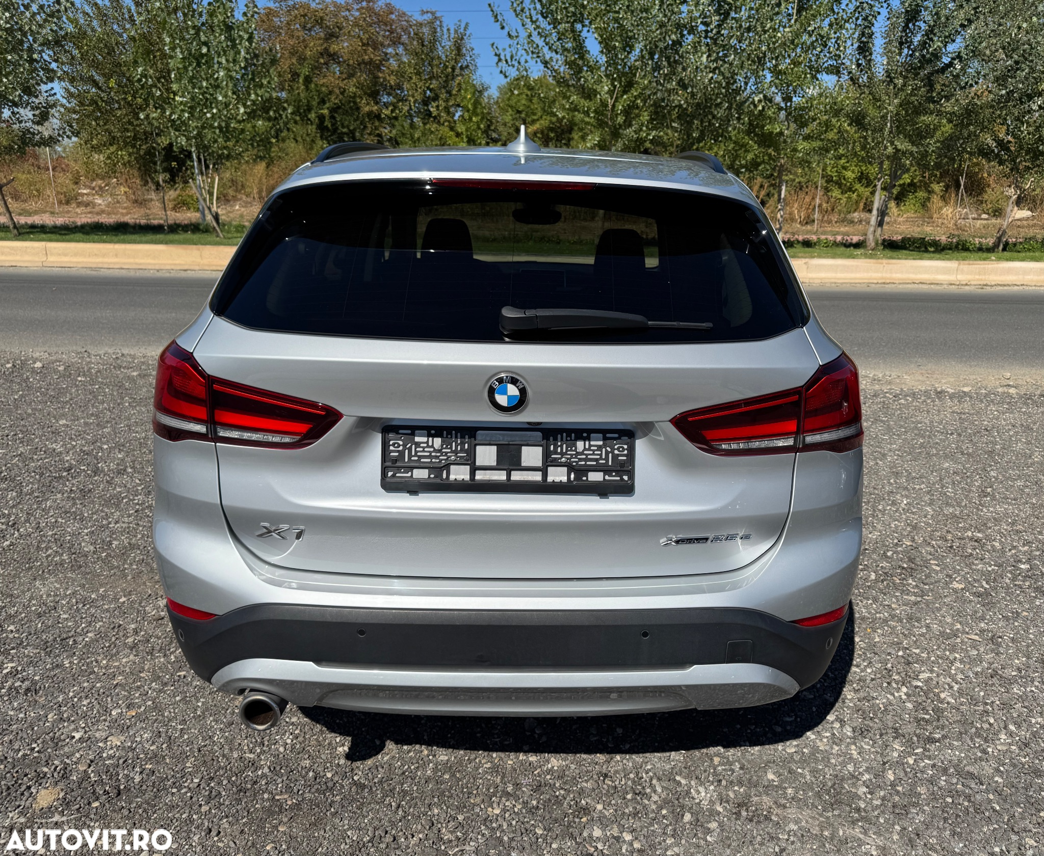 BMW X1 xDrive25e Advantage - 4