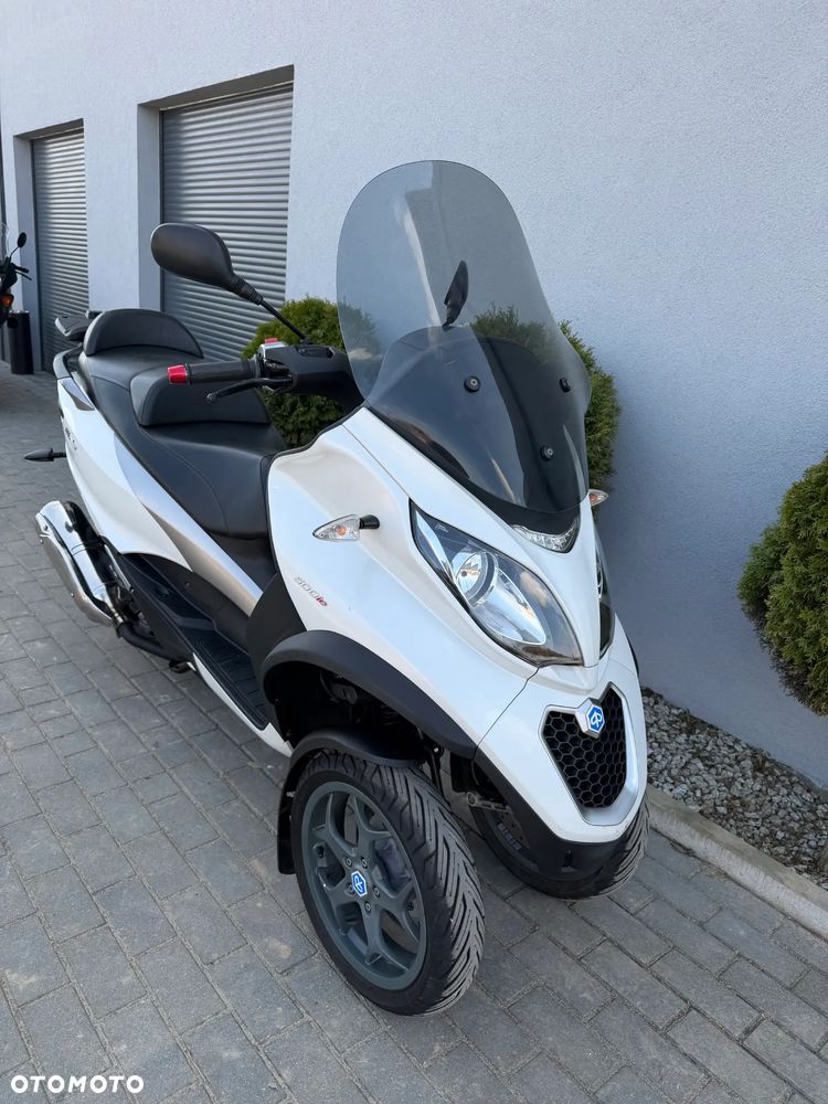 Piaggio MP-3 - 5