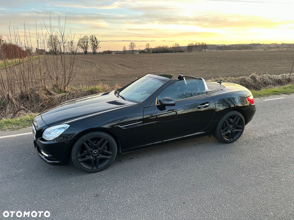 Mercedes-Benz SLK 250 CGI - 10