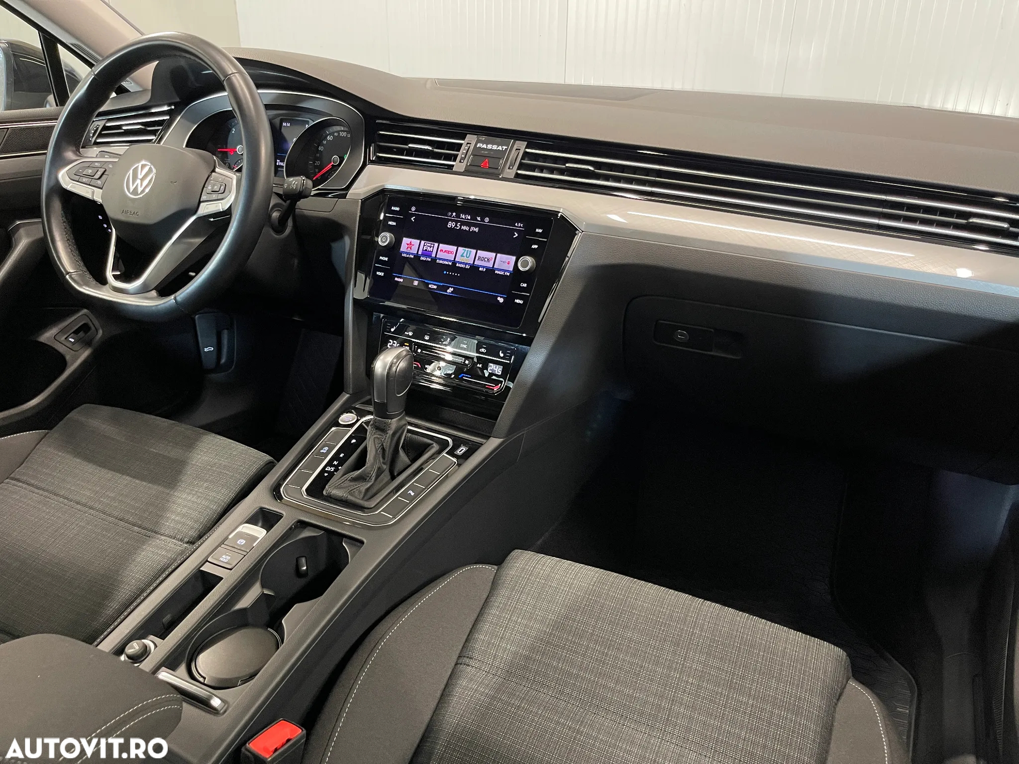 Volkswagen Passat 2.0 TDI DSG Comfortline - 7