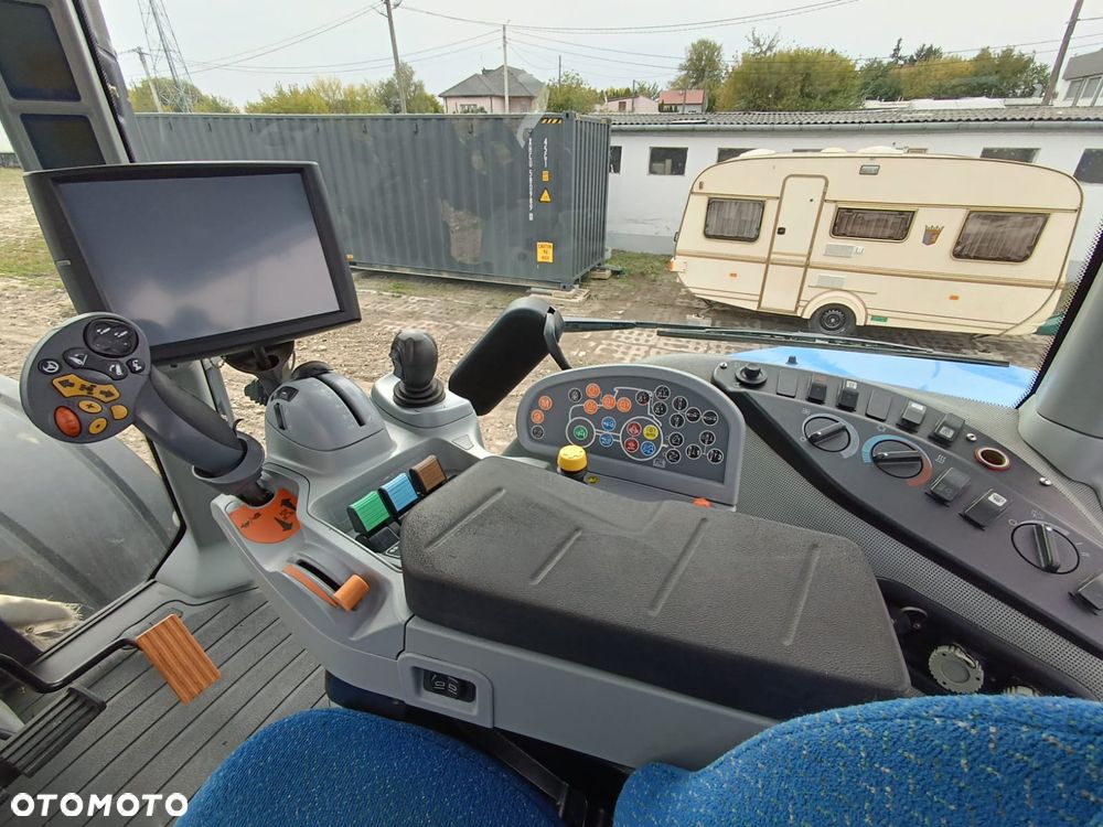 New Holland T8.390 - 14