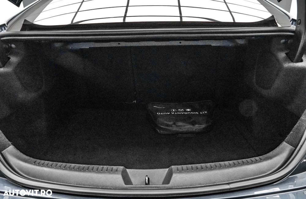 Renault Megane TCE GPF Life - 19