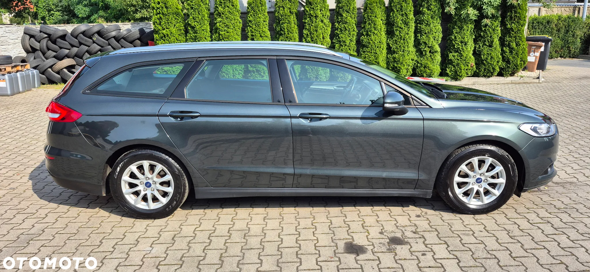 Ford Mondeo - 12