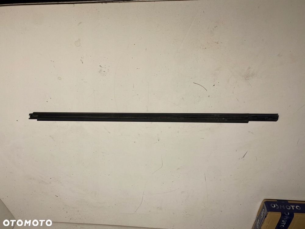 LISTWA PARAPET DRZWI PRAWY PRZÓD KIA SPORTAGE III - 4