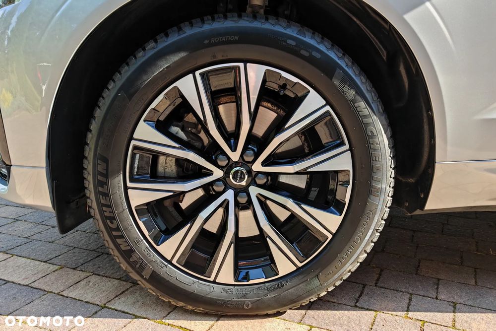 Volvo XC 60 B4 D AWD Plus Dark - 36