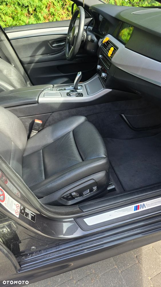 BMW Seria 5 535d Sport-Aut - 29