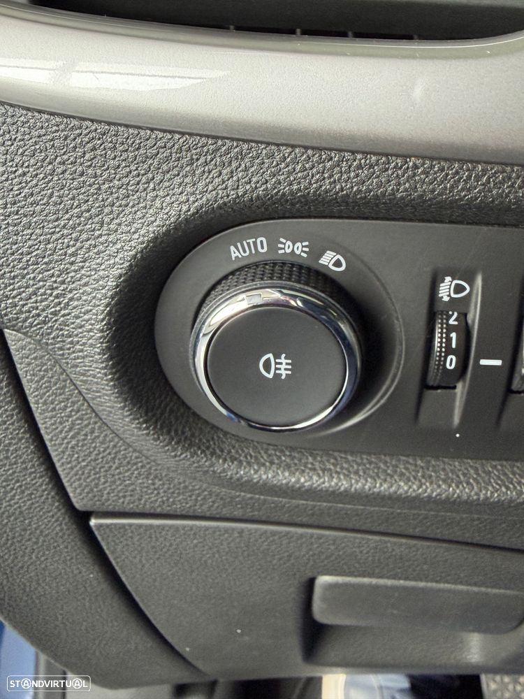 Opel Astra Sports Tourer 1.2 T Business Edition S/S - 12