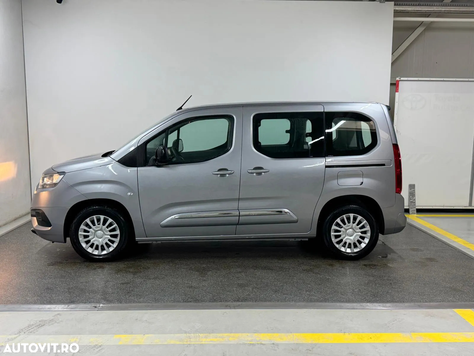 Toyota Proace City Verso 1.5 D-4D 100CP 6MT 4+1 L2H1 Family - 7
